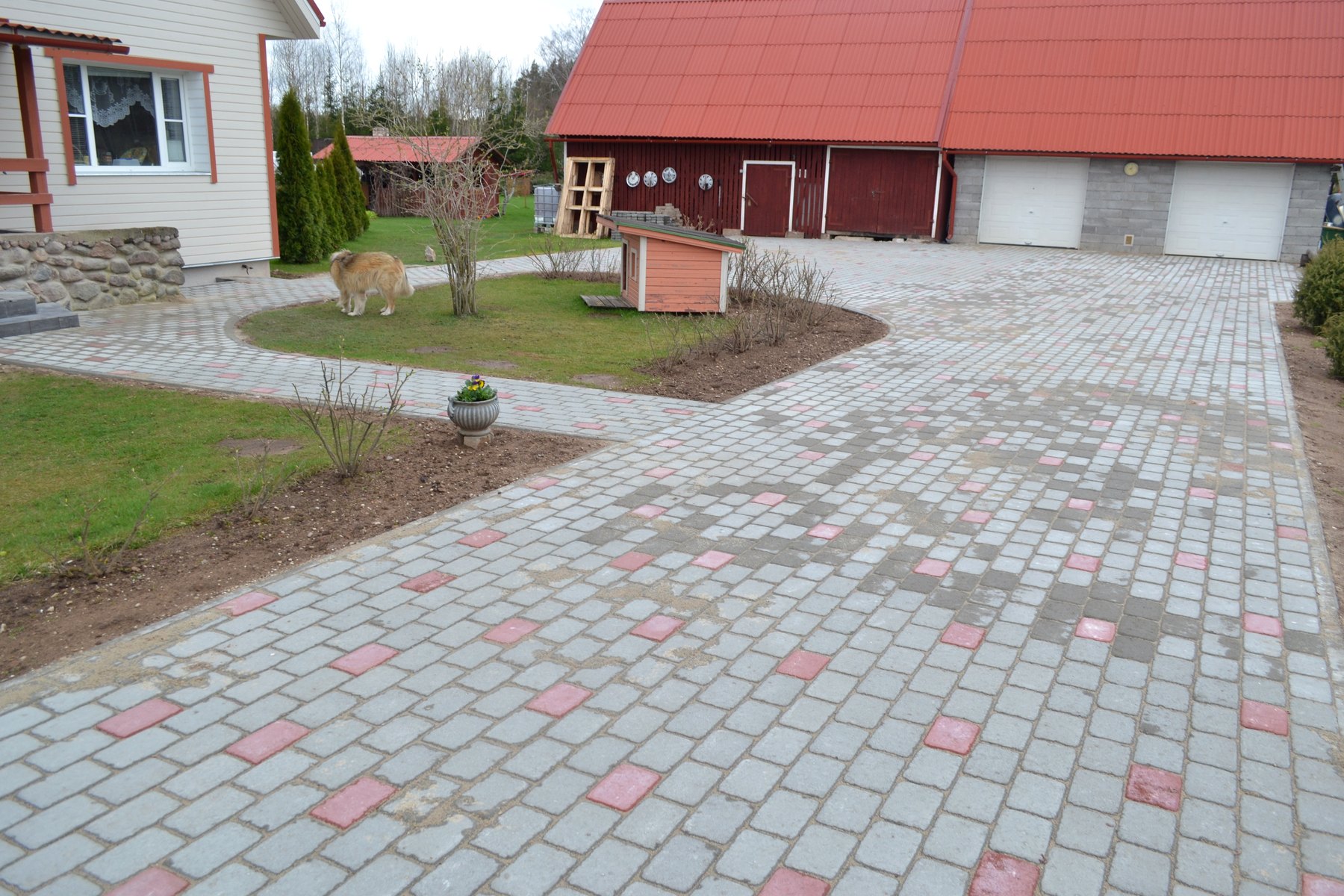 Valmis tänavakividega sissesõidutee